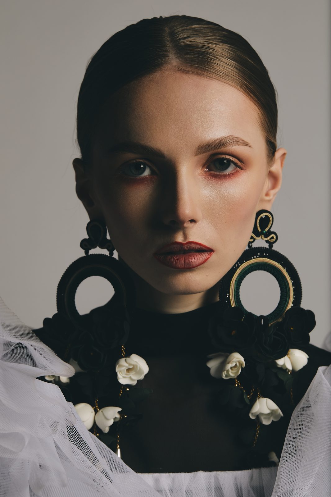 Fashion editorial – kolczyki – Klaudia Czech